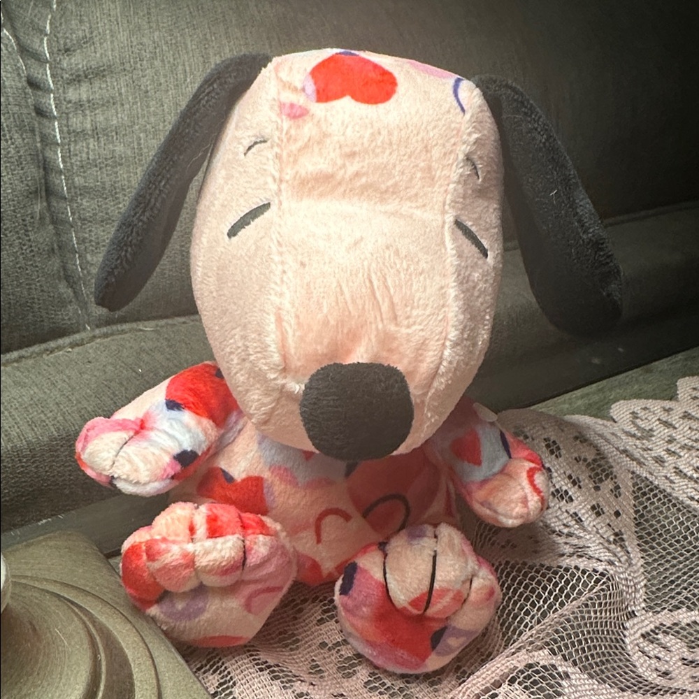 Hallmark Multicolor Heart Pattern Snoopy - Picture 1 of 7